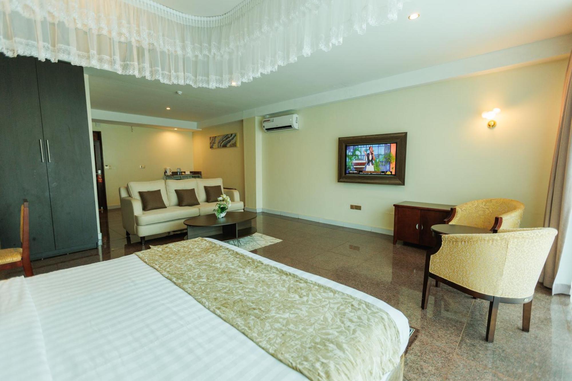Koki Hotel Kampala Exterior foto